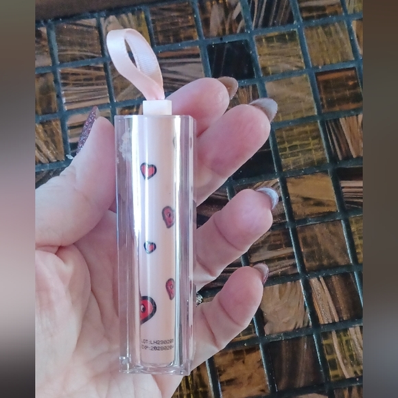 Makeup Primer - Pore Blurrer - Picture 5 of 9